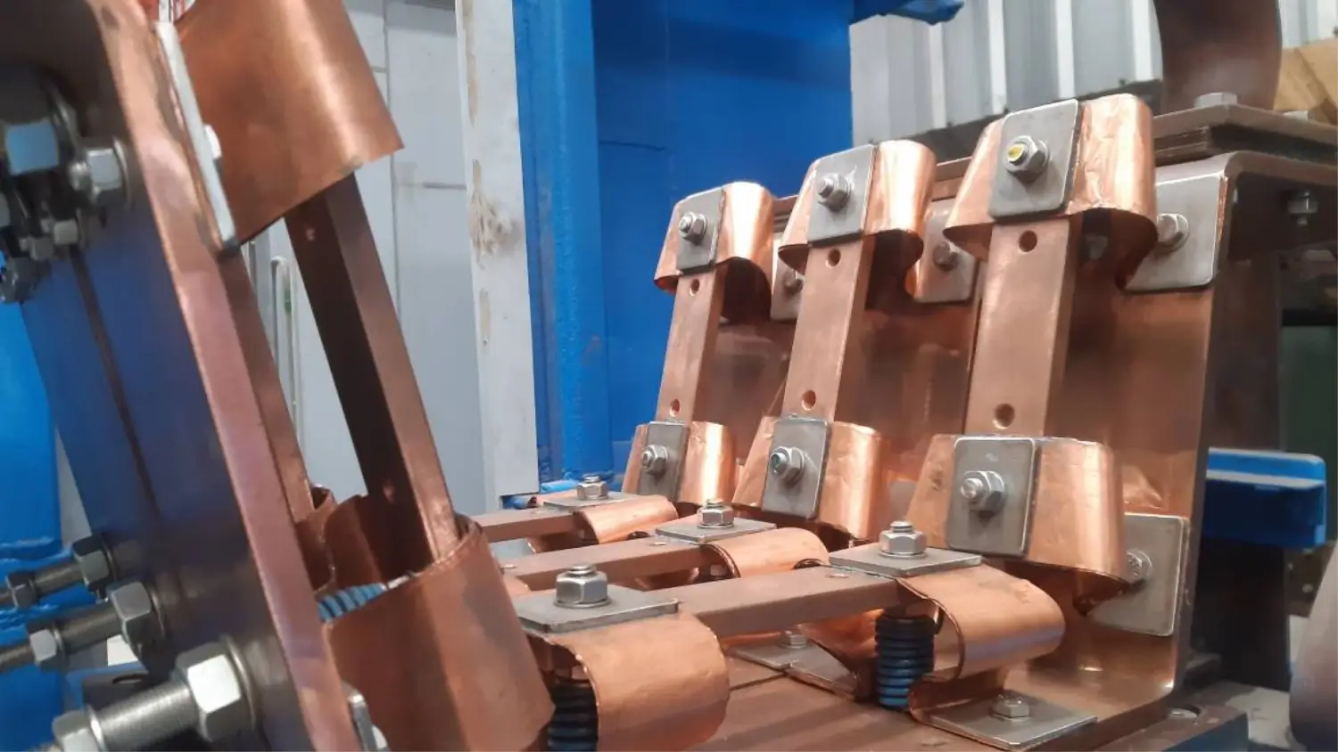 Copper Conductive Slider Used for Trolley Conductor Wenzhou Highy Electric Co., Ltd. Carbon Brush for Current Collector Copper Conductive Slider Used for Trolley Conductor