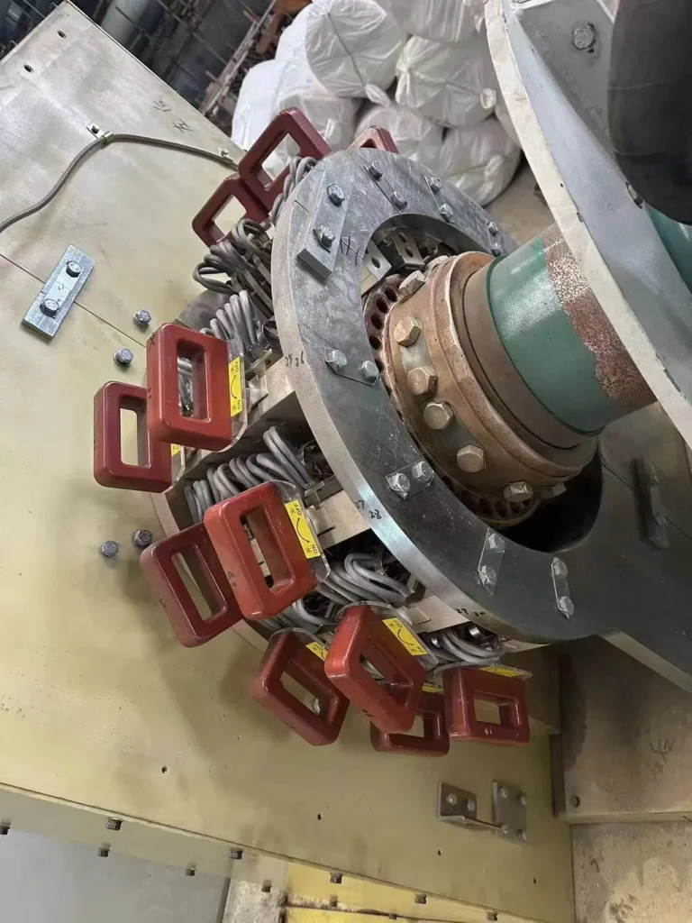 634 25.4×38.1×102 Carbon Brush Holder Assembly Used In 66w kw Generator Wenzhou Highy Electric Co., Ltd. 66w kw Carbon Brush Holder 634 25.4×38.1×102 Carbon Brush Holder Assembly Used In 66w kw Generator